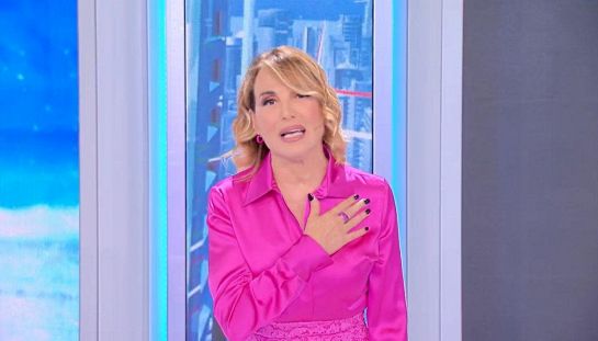 Barbara D'Urso su Mediaset Infinity con la fiction della discordia a Ballando