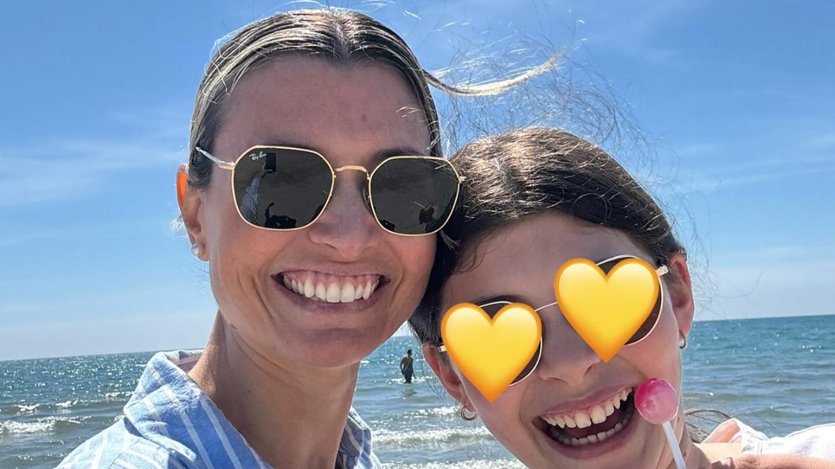 Carlotta Mantovan, la foto con la figlia Stella fa scalpore: "Uguale a Fabrizio Frizzi"