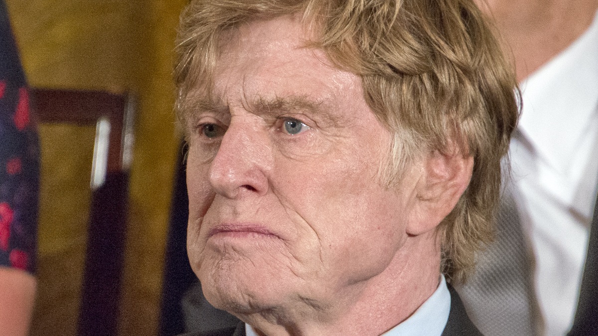 https://wips.plug.it/cips/libero.it/magazine/cms/2025/09/chi_e_moglie_robert_redford.jpeg