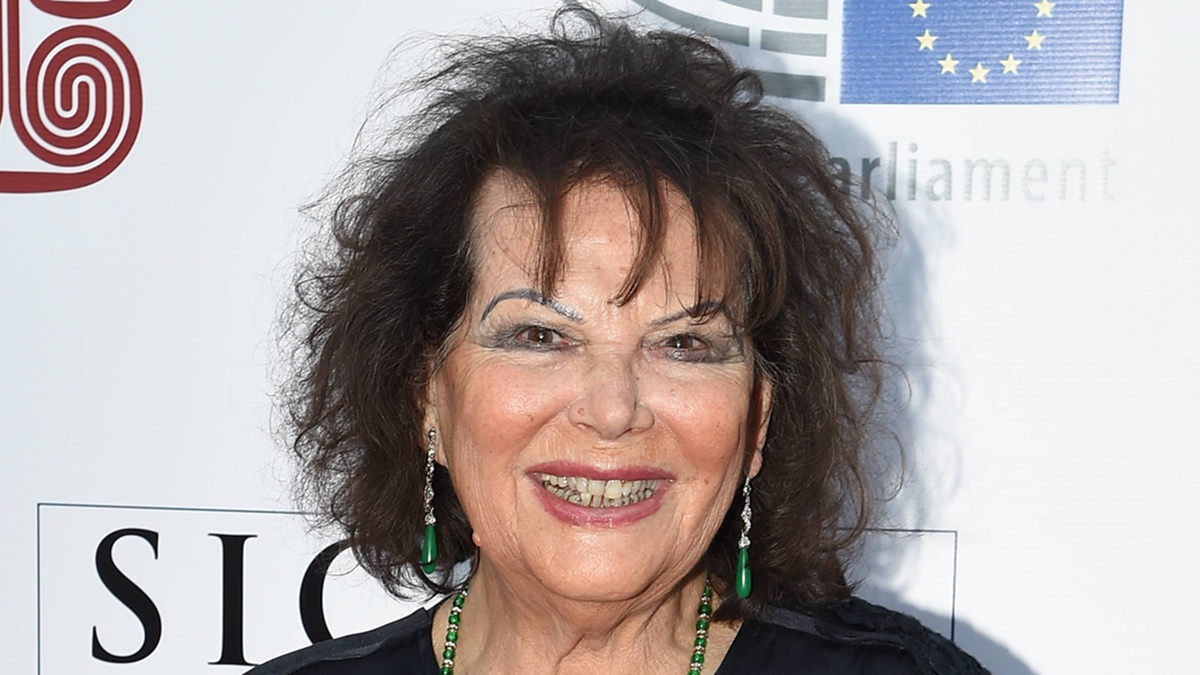 https://wips.plug.it/cips/libero.it/magazine/cms/2025/09/claudia-cardinale-causa-morte.jpg