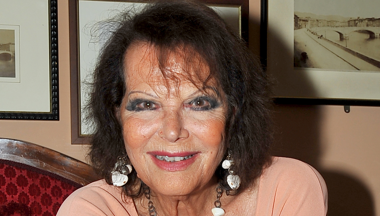 https://wips.plug.it/cips/libero.it/magazine/cms/2025/09/claudia-cardinale.jpg