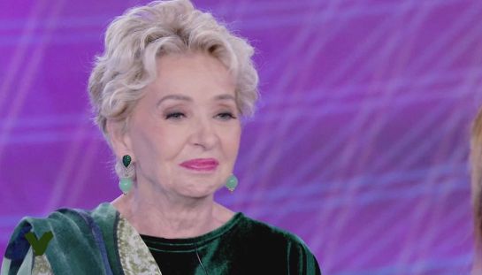 Il forte carisma di Enrica Bonaccorti su Prime Video nell'ultimo film con Libero De Rienzo