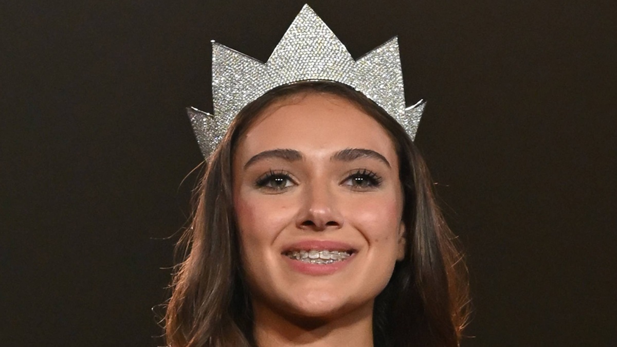 https://wips.plug.it/cips/libero.it/magazine/cms/2025/09/katia-buchicchio-miss-italia-2025.jpg