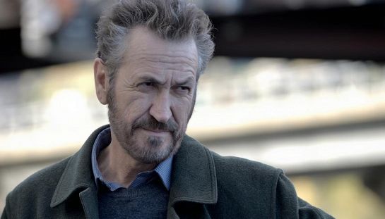 Marco Giallini va oltre Rocco Schiavone e sfonda su Netflix con un film viscerale