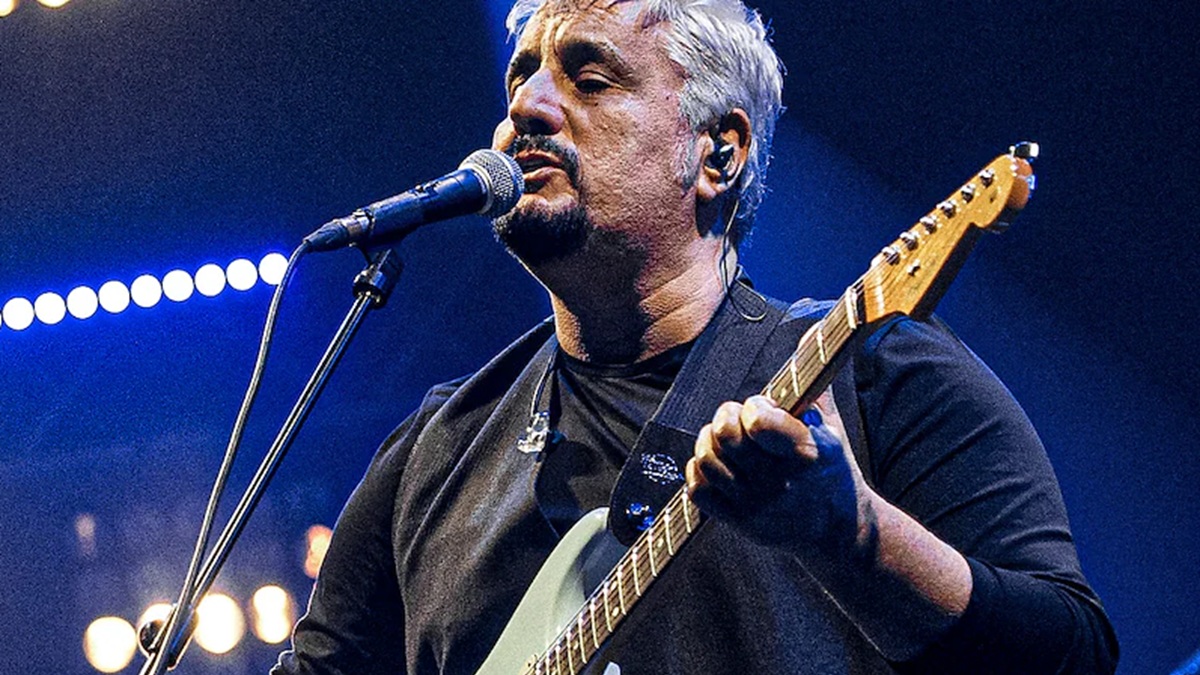https://wips.plug.it/cips/libero.it/magazine/cms/2025/09/pino-e-il-viaggio-del-musicante-anticipazioni-scaletta-ospiti-concerto-omaggio-pino-daniele.jpg