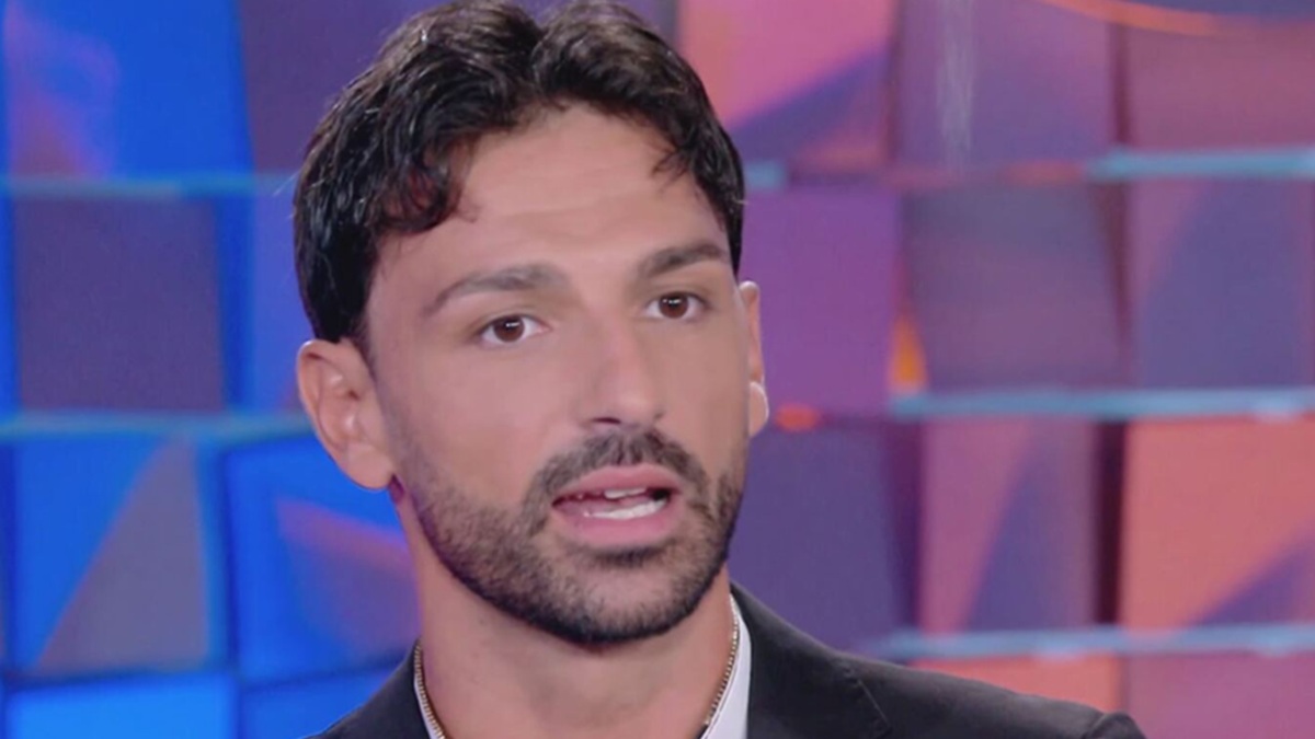 https://wips.plug.it/cips/libero.it/magazine/cms/2025/09/raimondo-todaro-smentisce-flirt-gaia-gigli-ex-uomini-e-donne-francesca-tocca-sbotta.jpg