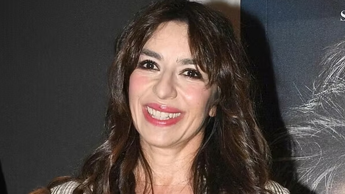 https://wips.plug.it/cips/libero.it/magazine/cms/2025/09/sabrina-impacciatore-film-netflix-amiche-da-morire-streaming-trama-cast-curiosita.jpg