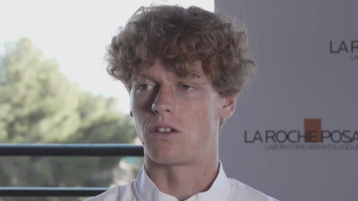 Jannik Sinner aspetta Laila Hasanovic a New York, mentre l’ex Kalinskaya crolla in lacrime