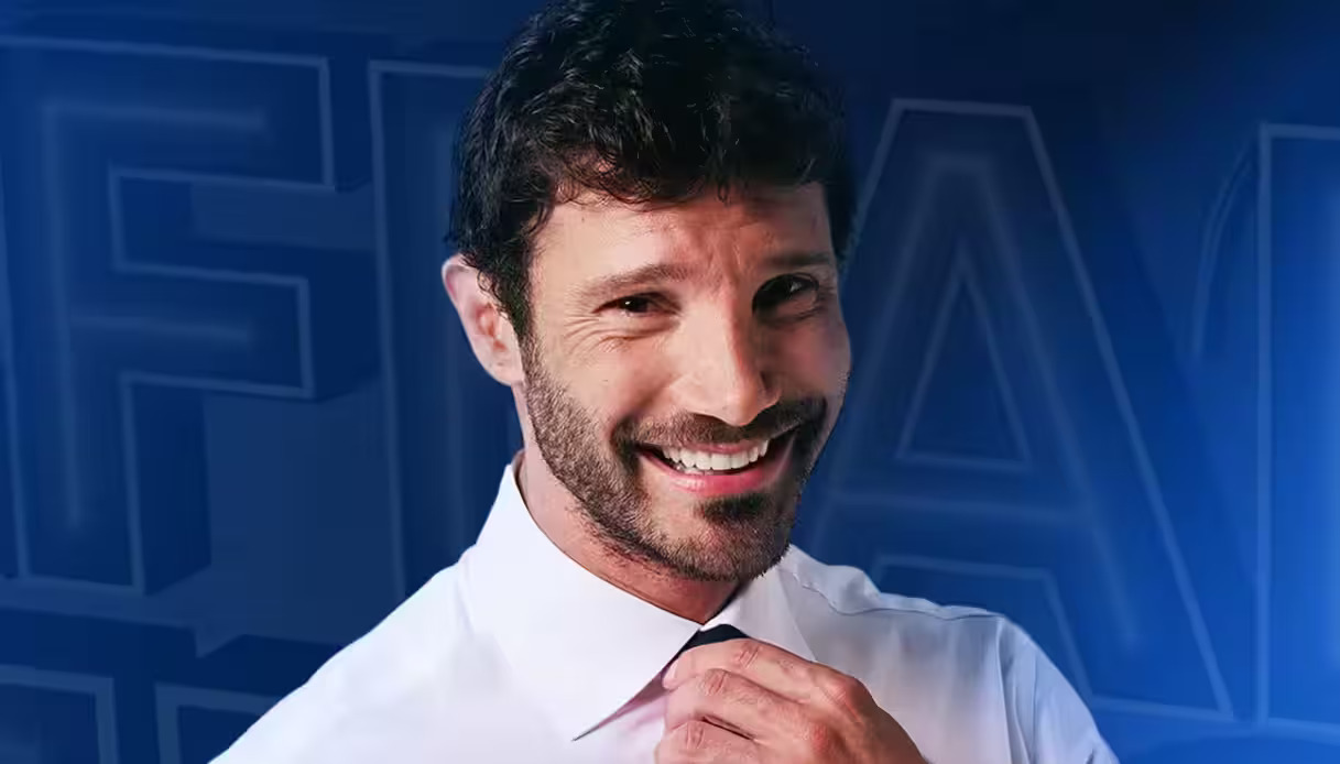 https://wips.plug.it/cips/libero.it/magazine/cms/2025/10/affari-tuoi.jpg