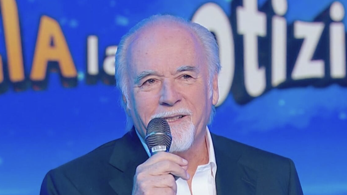 https://wips.plug.it/cips/libero.it/magazine/cms/2025/10/antonio_ricci_striscia.png