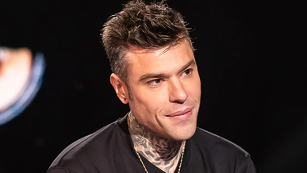 https://wips.plug.it/cips/libero.it/magazine/cms/2025/10/fedez_stoccata_chiara.png