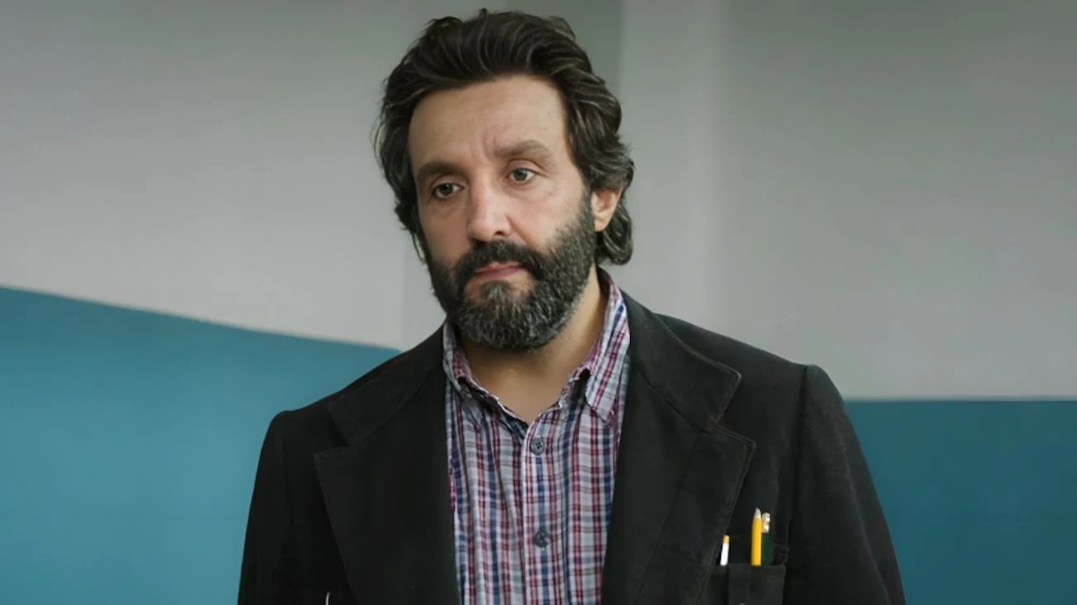 https://wips.plug.it/cips/libero.it/magazine/cms/2025/10/flavio-insinna-la-stoccata-vincente-film-streaming-raiplay-dove-vederlo-paolo-piero-pizzo-jpg.jpg