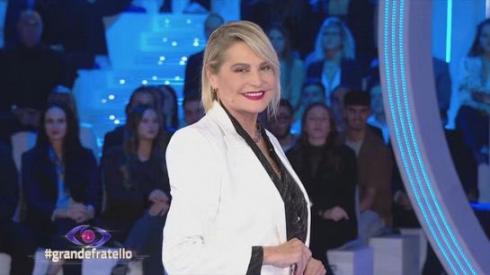 Mediaset blocca il doppio appuntamento del GF