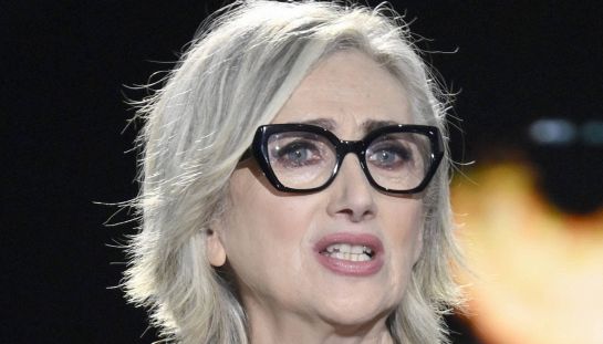 Il Coraggio di Angela, Lunetta Savino protagonista della serie in streaming su RaiPlay