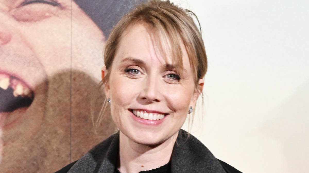 https://wips.plug.it/cips/libero.it/magazine/cms/2025/10/margot_sikabonyi.png