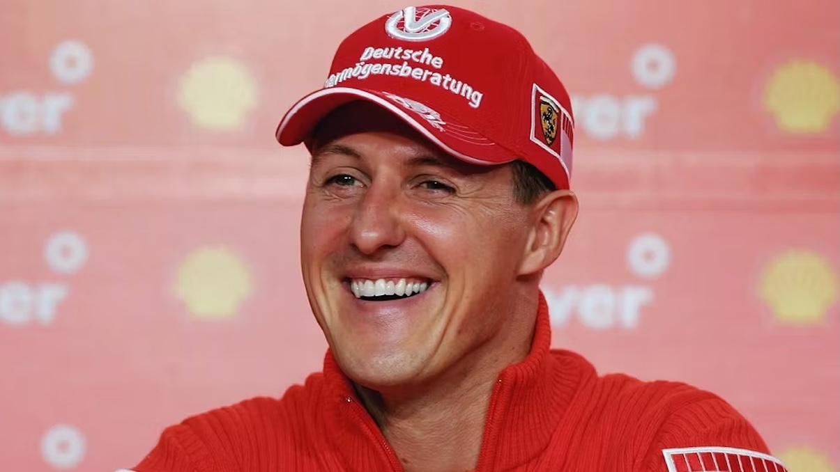 https://wips.plug.it/cips/libero.it/magazine/cms/2025/10/michael-schumacher.jpg