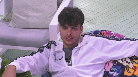 Anita richiama Simone