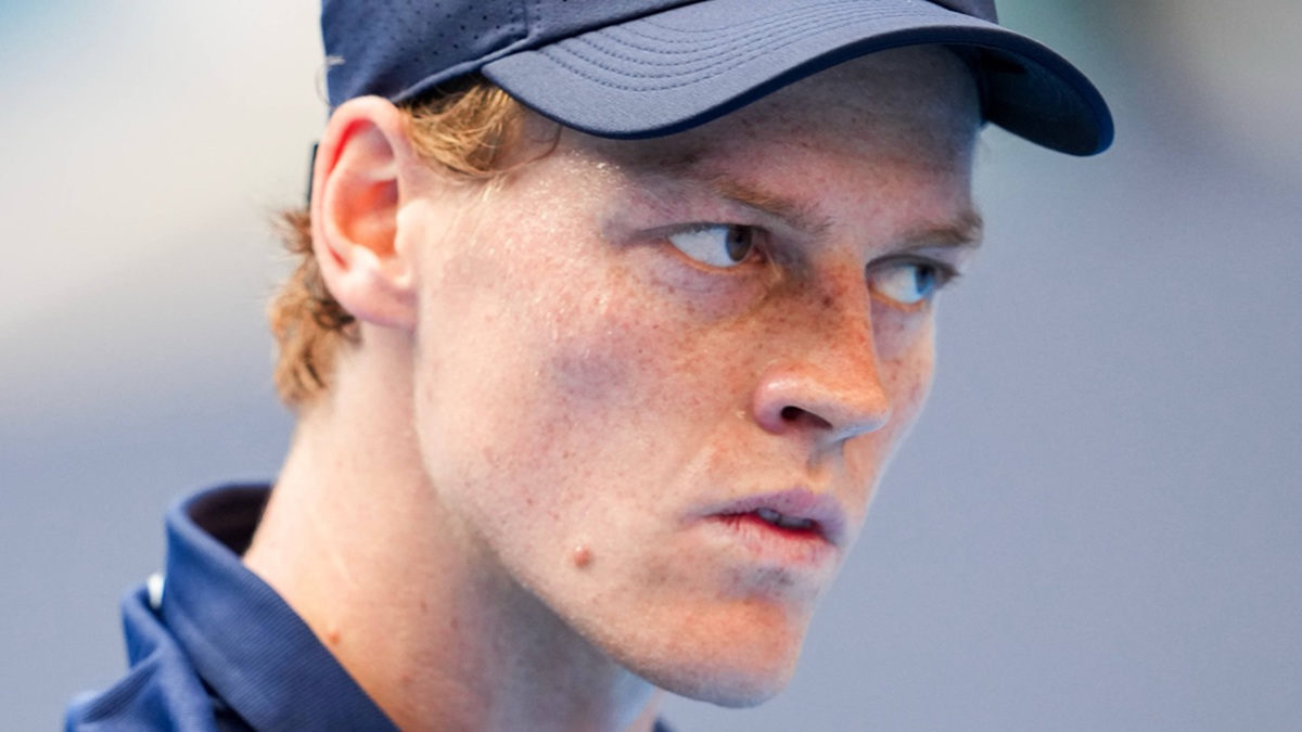 https://wips.plug.it/cips/libero.it/magazine/cms/2025/10/sinner-zverev-oggi-in-tv-finale-atp-vienna-canale-streaming-polemiche.jpg