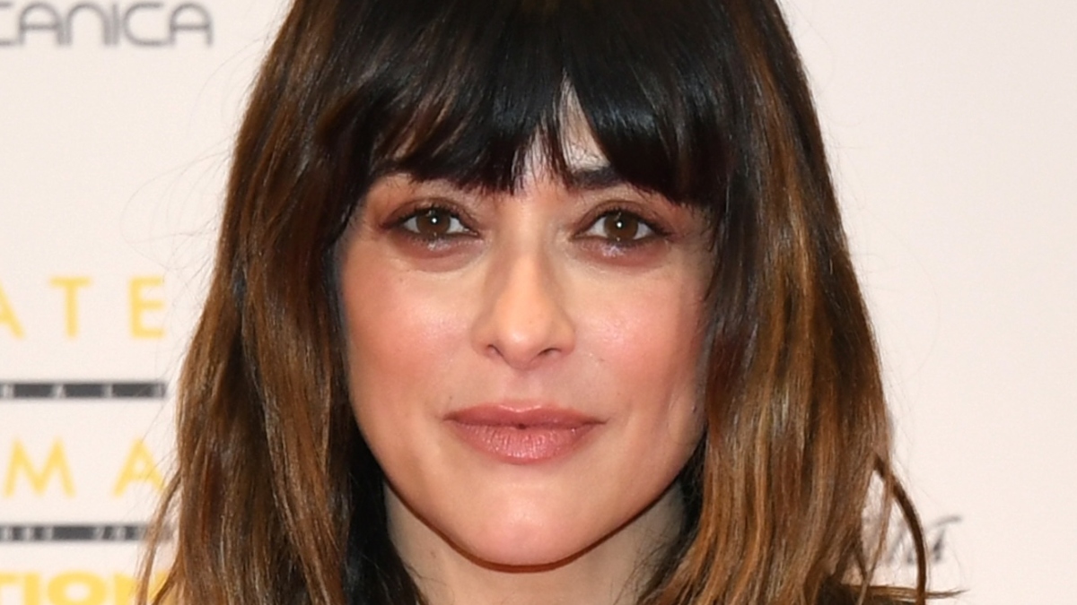 https://wips.plug.it/cips/libero.it/magazine/cms/2025/10/valentina-lodovini-film-mediaset-infinity-vicini-di-casa-streaming-trama-cast-curiosita-1.jpg