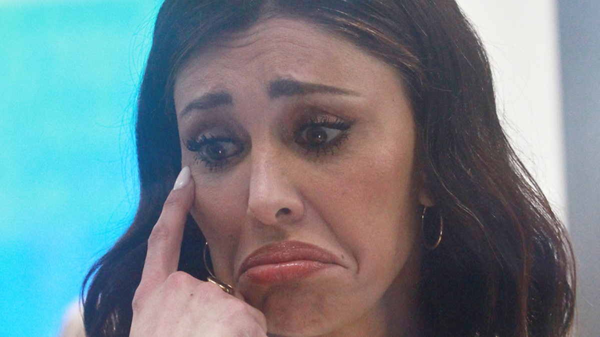 Belen e l’intervista fuori controllo, il suo chiarimento choc: "Attacco di panico e tre calmanti, com'è andata"