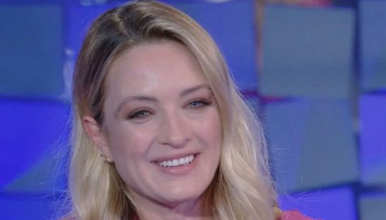 Carolina Crescentini protagonista della serie Mrs Playmen basata sulla storia vera di Adelina Tattilo, in streaming su Netflix