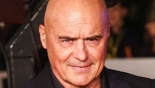 Montalbano, l’ultima puntata in replica su Rai 1 scatena lacrime e polemiche sui social: "Pessimo, mi cade un mito"