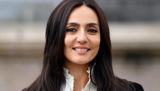 Il Silenzio dell'Acqua, Ambra Angiolini protagonista della serie in streaming su Mediaset Infinity