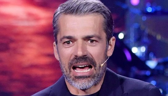 Niente più Doc per Luca Argentero: adesso è un geniale magistrato nella serie l'avvocato Ligas su Sky e Now TV