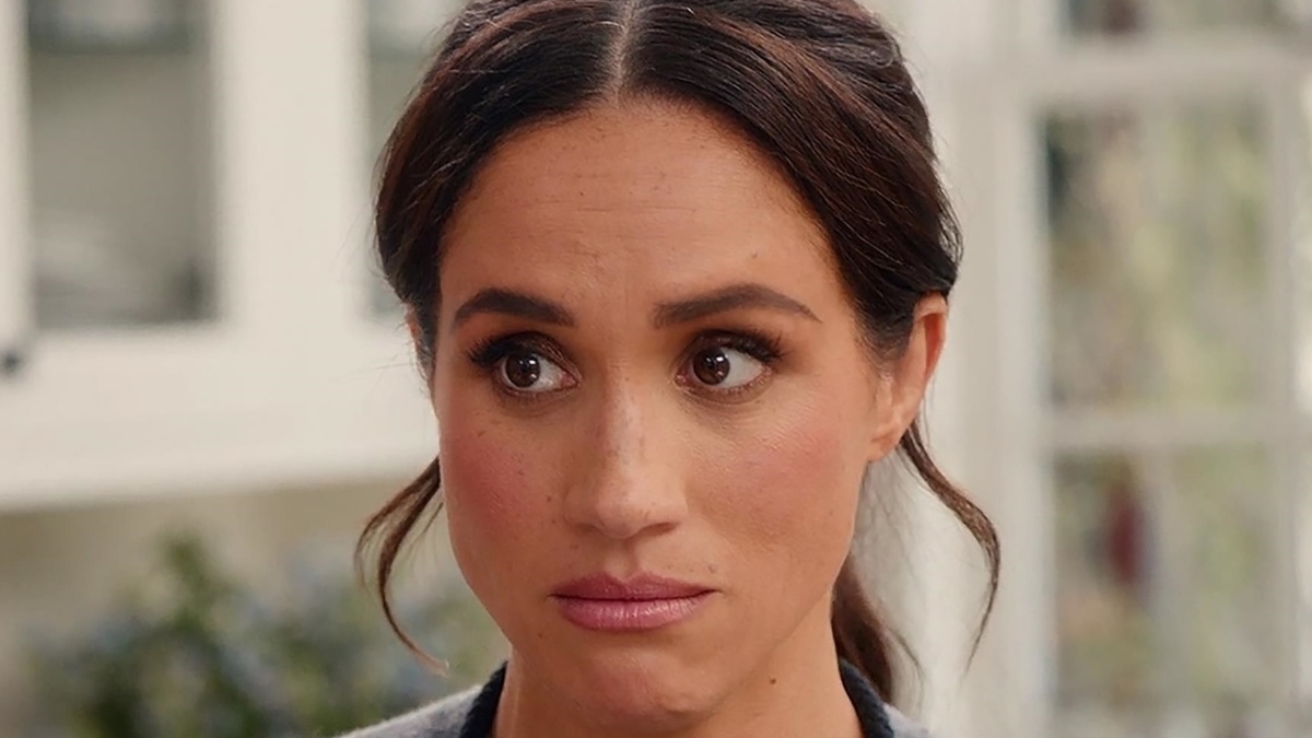 https://wips.plug.it/cips/libero.it/magazine/cms/2025/11/meghan-markle-cameo-film-close-personal-friends-cinema-quando-esce-streaming.jpg