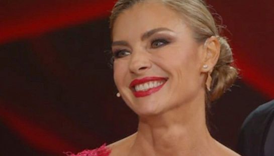 Ballando con le Stelle, rivolta social per lo spareggio di Martina Colombari. “Finirà come la Nargi”. Ecco cosa è successo