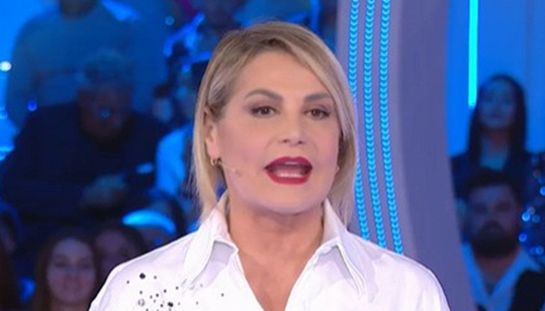 Grande Fratello anticipazioni puntata 8 dicembre 2025