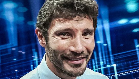 Meglio Stasera! Quasi one man show di Stefano De Martino in streaming su RaiPlay