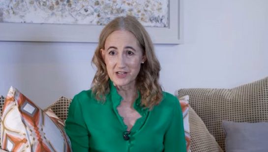 Sophie Kinsella, addio alla scrittrice di I love shopping la causa della morte e la malattia