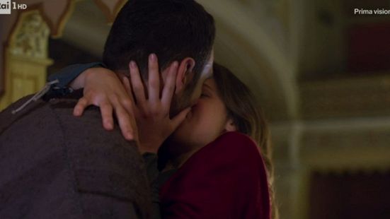 Don Matteo 15, il bacio tra Giulia e Diego