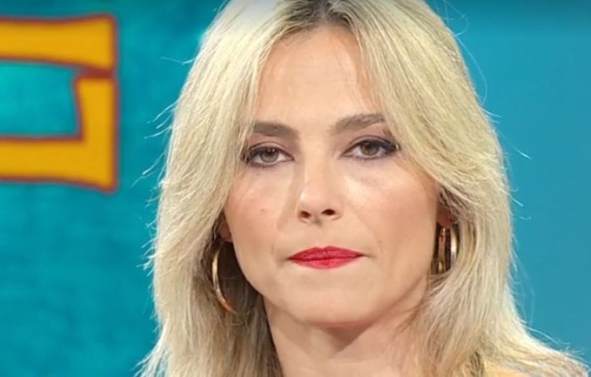 Da Noi a Ruota Libera, Fialdini si emoziona per Crans Montana: "Non ci sono parole per questa tragedia"