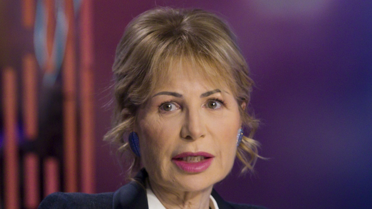 Paura a 'Otto e mezzo', Lilli Gruber lascia lo studio in diretta: “C’è un incendio a Davos, grande allarme"