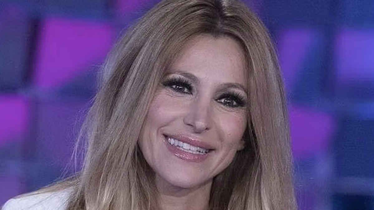 https://wips.plug.it/cips/libero.it/magazine/cms/2026/02/adriana_volpe_gfvip.png