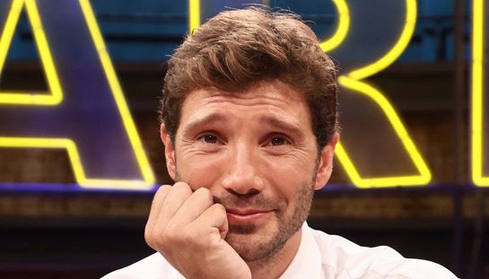 Affari tuoi sei puntate cancellate sanremo 2026 calendario