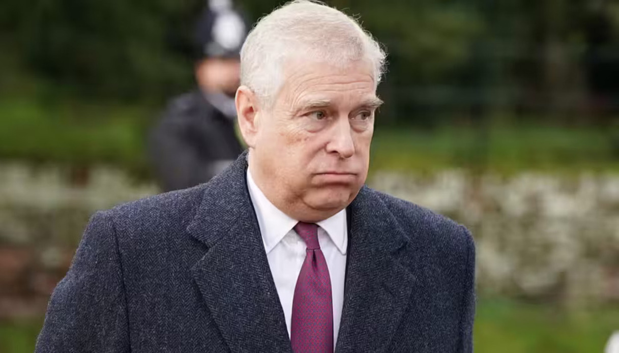 Principe Andrea arrestato, terremoto nel caso Epstein: l'accusa choc e cosa farà Re Carlo