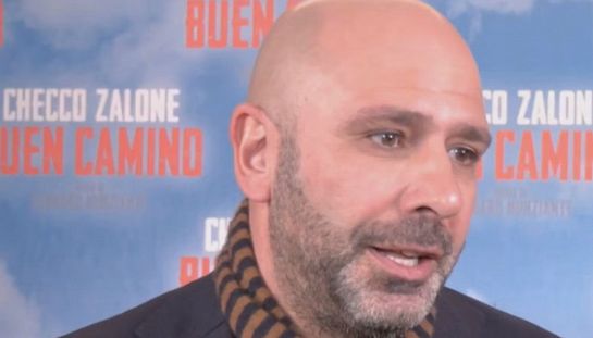 Buen Camino, il film di Checco Zalone scatena il boom di pellegrini per la via Francigena