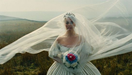 Tutti pazzi per Margot Robbie e Jacob Elordi nei cinema italiani: benissimo anche Muccino e De Sica