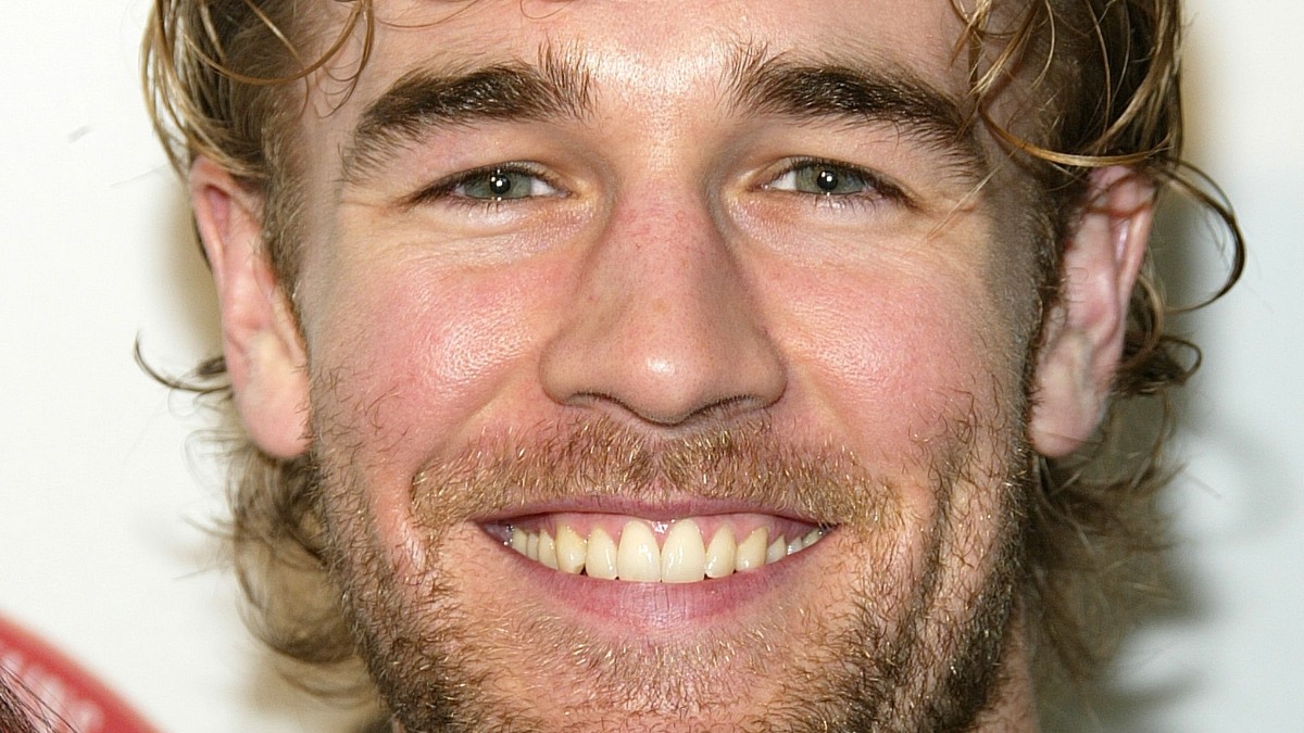https://wips.plug.it/cips/libero.it/magazine/cms/2026/02/james_van_der_beek_morte_racconto_amico.jpeg