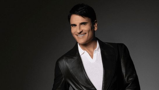 Sal Da Vinci, oltre la musica napoletana: i film che (forse) non ricordavi