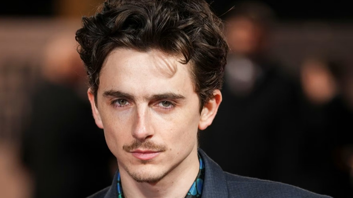 https://wips.plug.it/cips/libero.it/magazine/cms/2026/02/timothee-chalamet-film-amazon-prime-video-chiamami-col-tuo-nome-streaming-trama-cast-curiosita.jpg