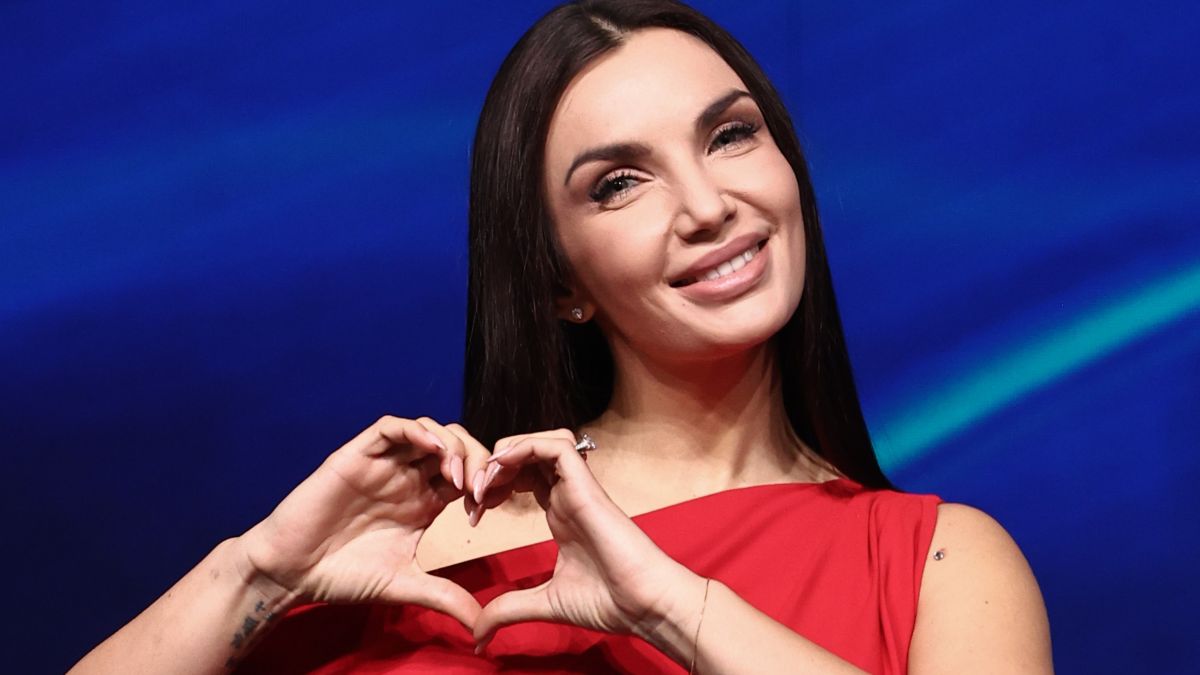 Canzonissima, pagelle: Elettra Lamborghini e il vaffa tra le lacrime (8), Irene Grandi sincera (7), Gino Paoli meritava di più (5)