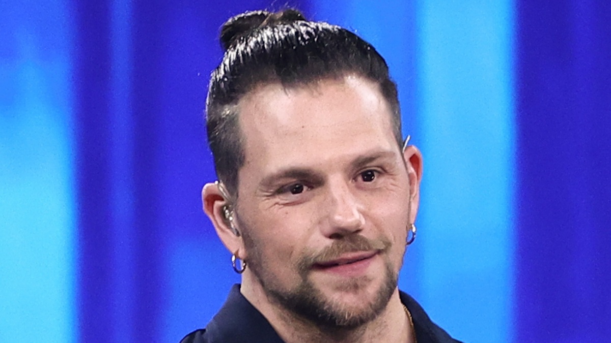 Enrico Nigiotti, chi è la compagna Giulia Diana: il crollo dopo Amici, l’addio a Elena D’Amario e la rinascita