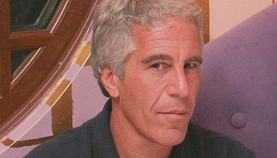 Jeffrey Epstein, i suoi crimini al centro di una nuova serie tv