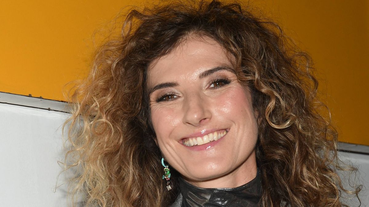 La Iena Nina Palmieri parla per la prima volta della maternità: "Avevo congelato gli ovuli, mia figlia è stata una sorpresa, vive con il padre"