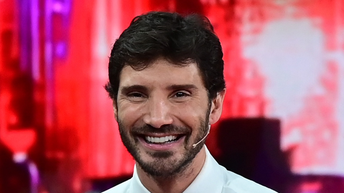 https://wips.plug.it/cips/libero.it/magazine/cms/2026/04/affari-tuoi-cosa-e-successo-puntata-30-aprile-2026.jpeg