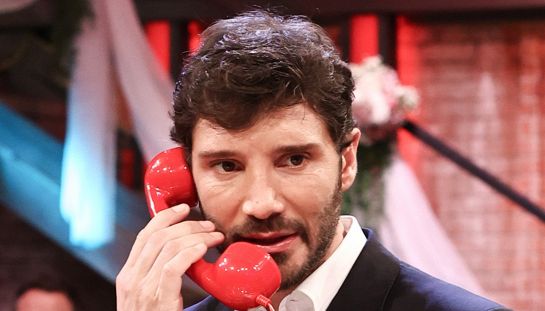 affari tuoi puntata 6 aprile 2026 pasquetta